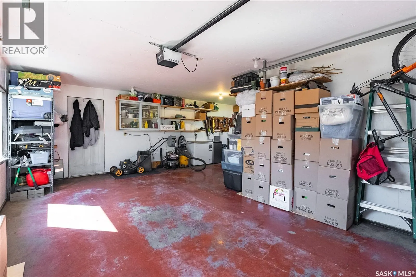 306 Bowman CRESCENT