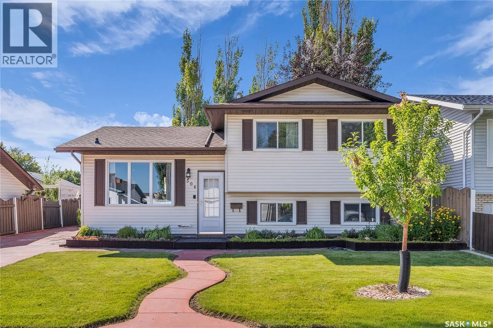 306 Bowman CRESCENT