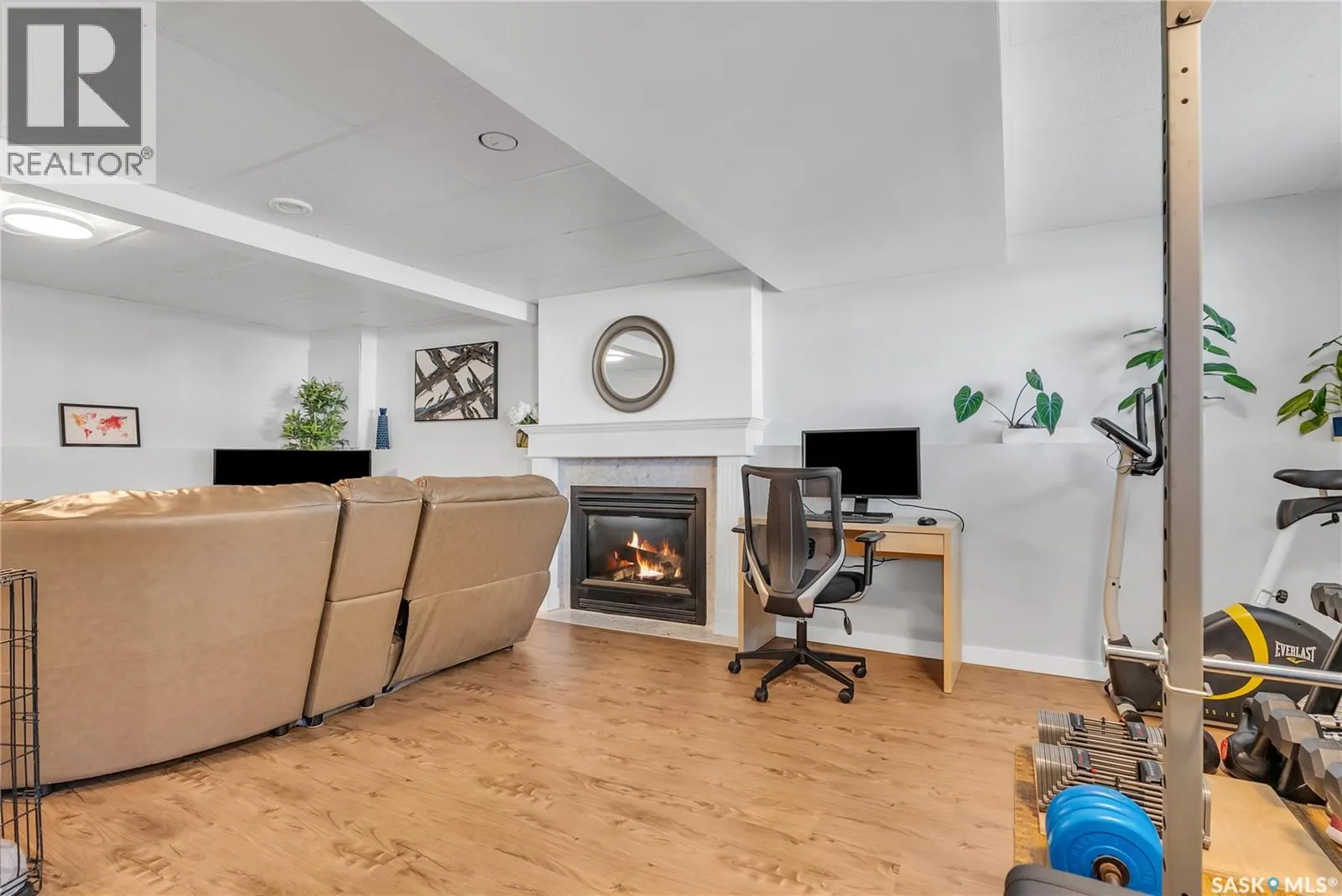 306 Bowman CRESCENT