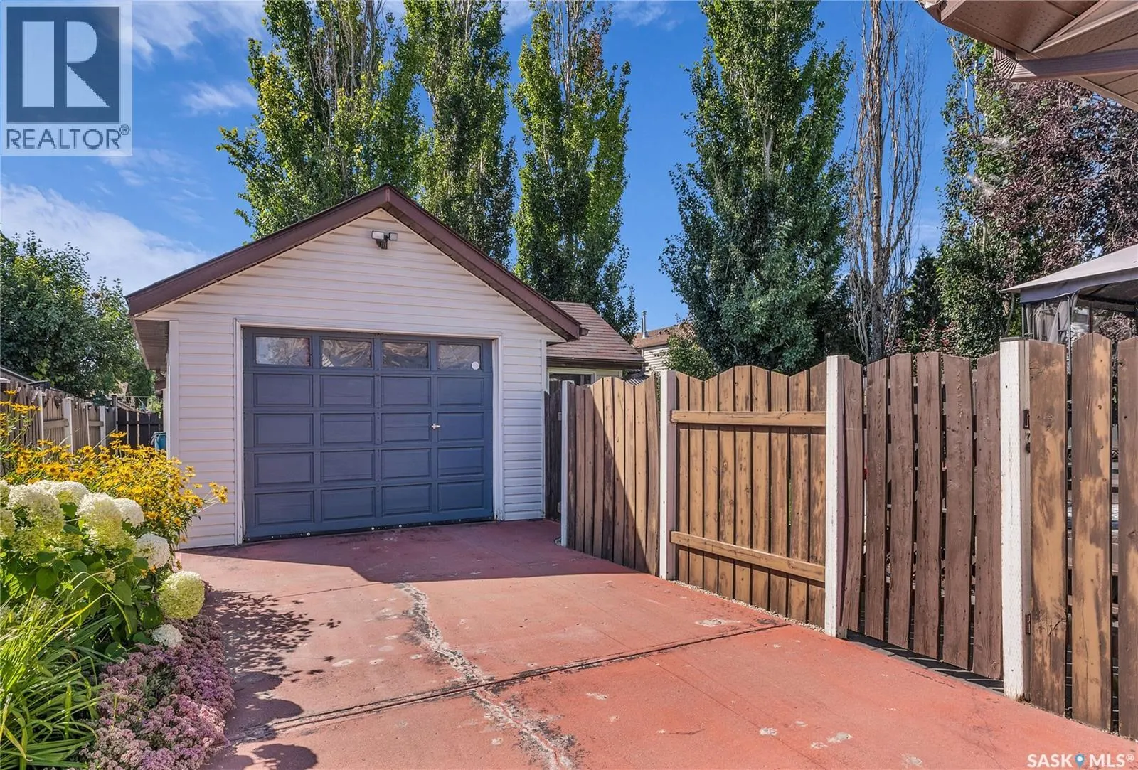 306 Bowman CRESCENT