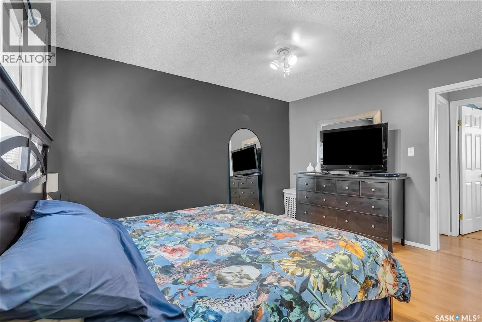 306 Bowman CRESCENT