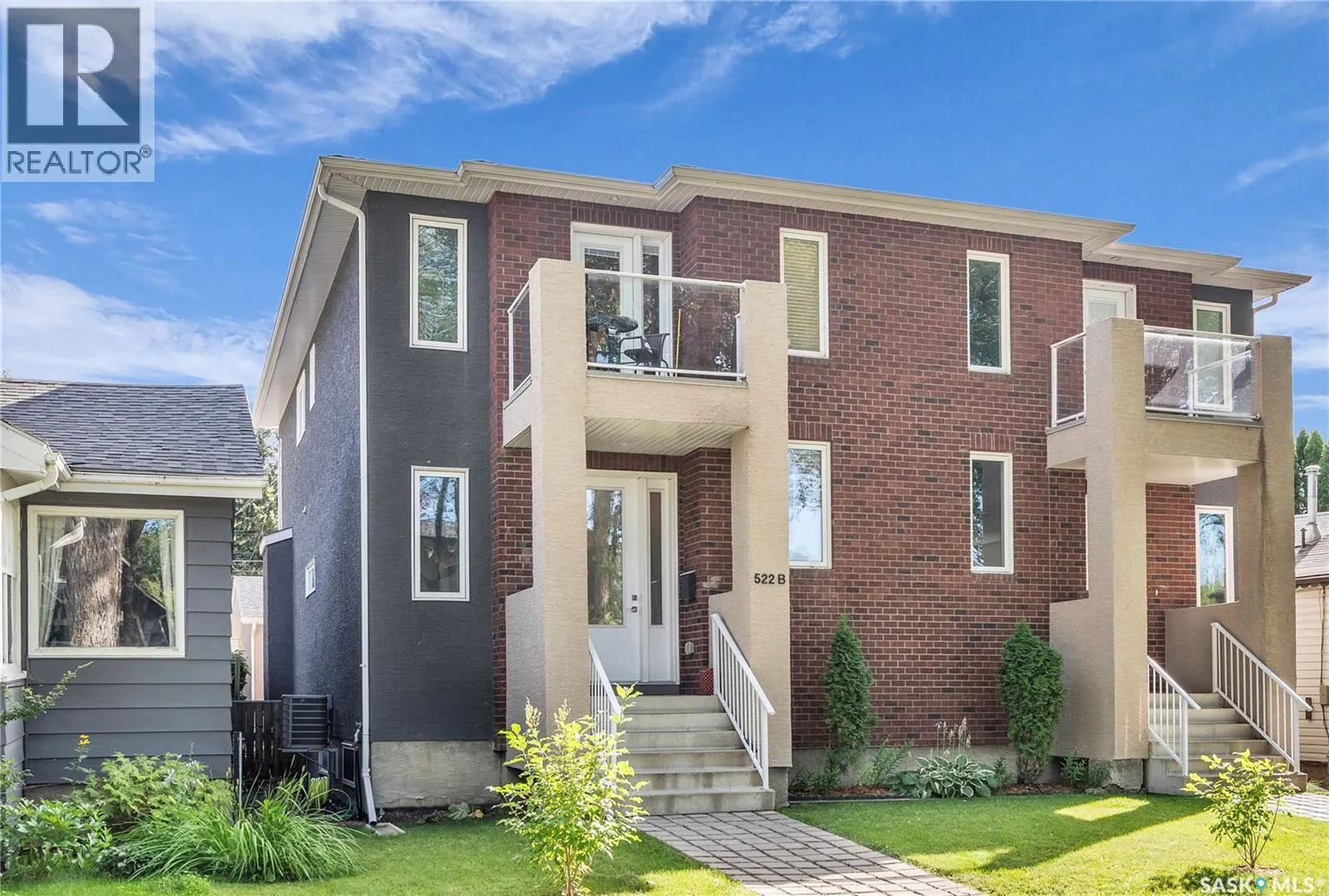 522B 6th STREET E