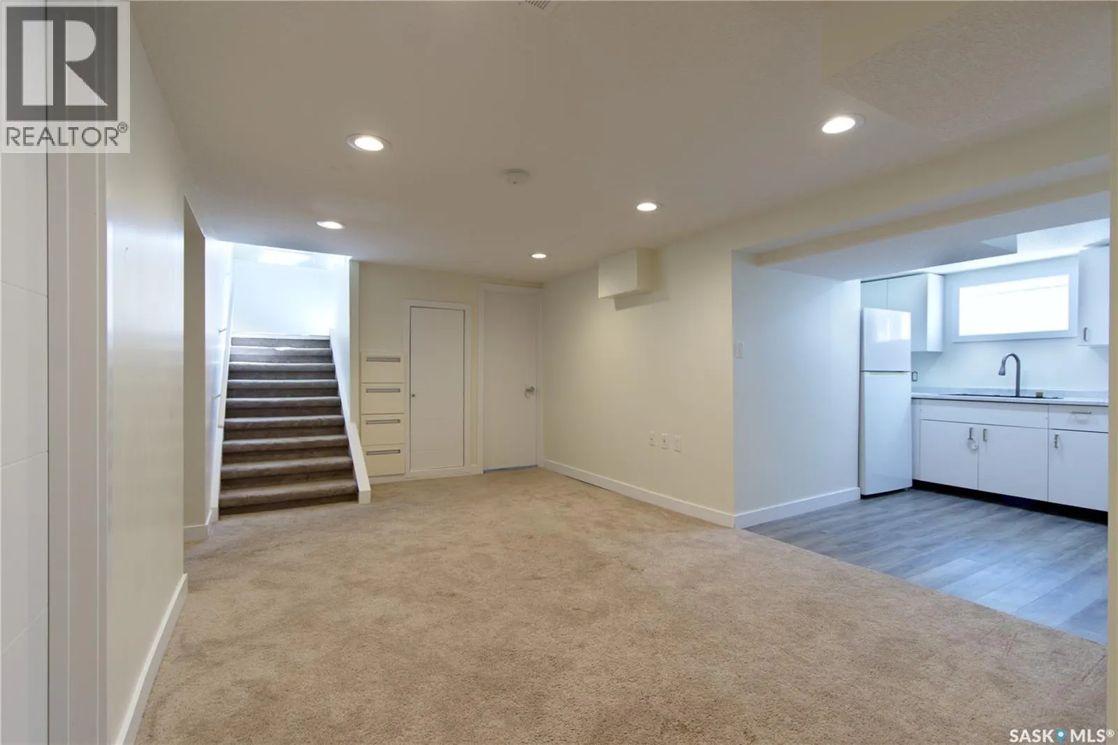 2475 Francis STREET