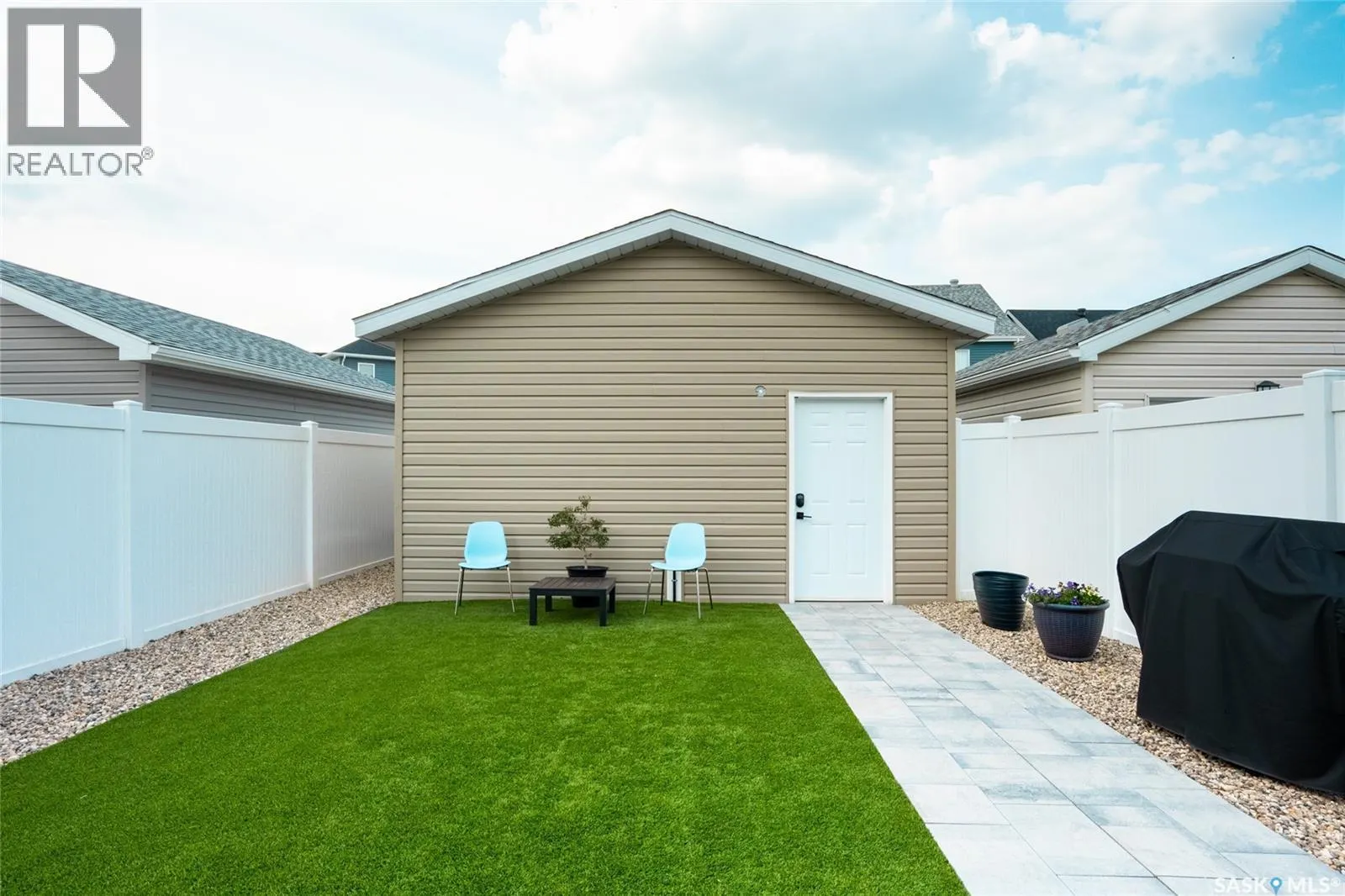5024 Primrose Green DRIVE E