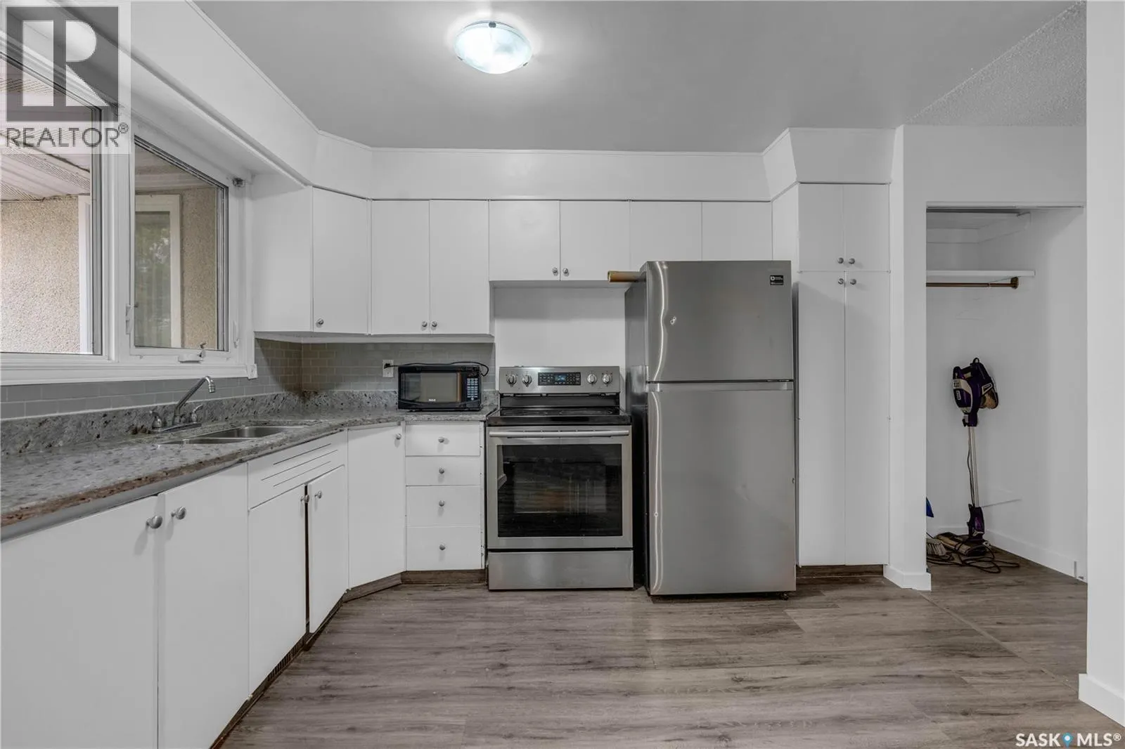 125 Fairview ROAD