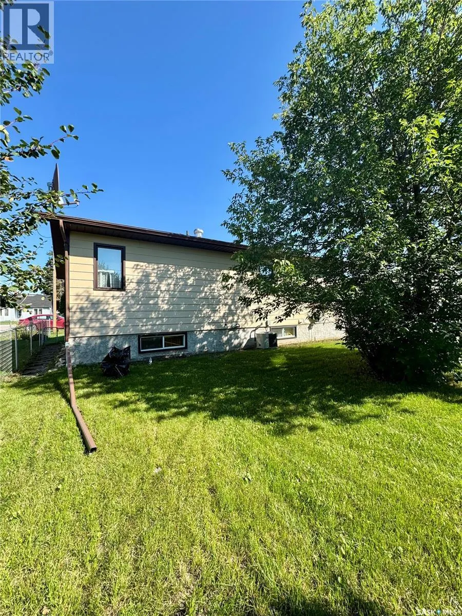 403 Churchill STREET