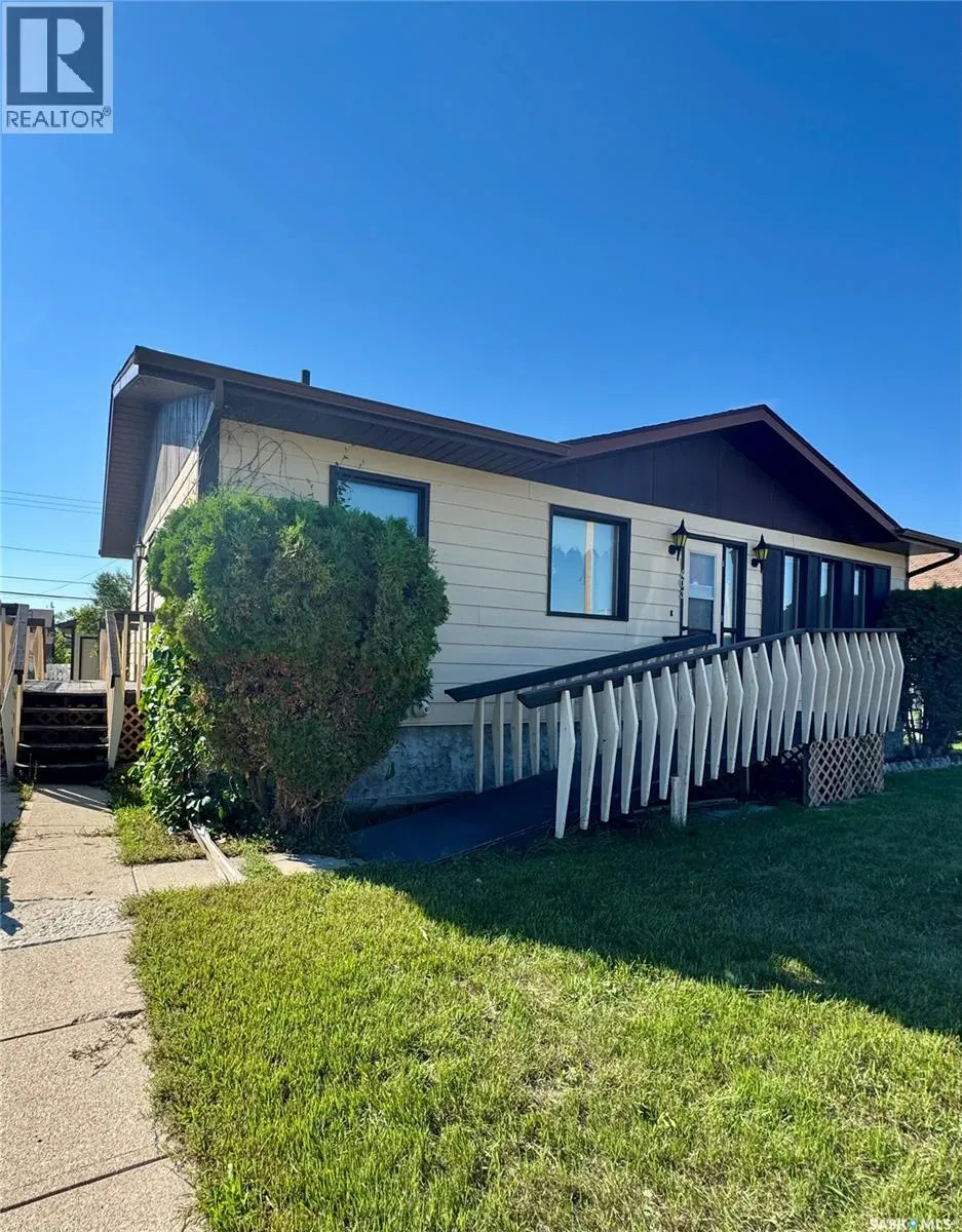 403 Churchill STREET