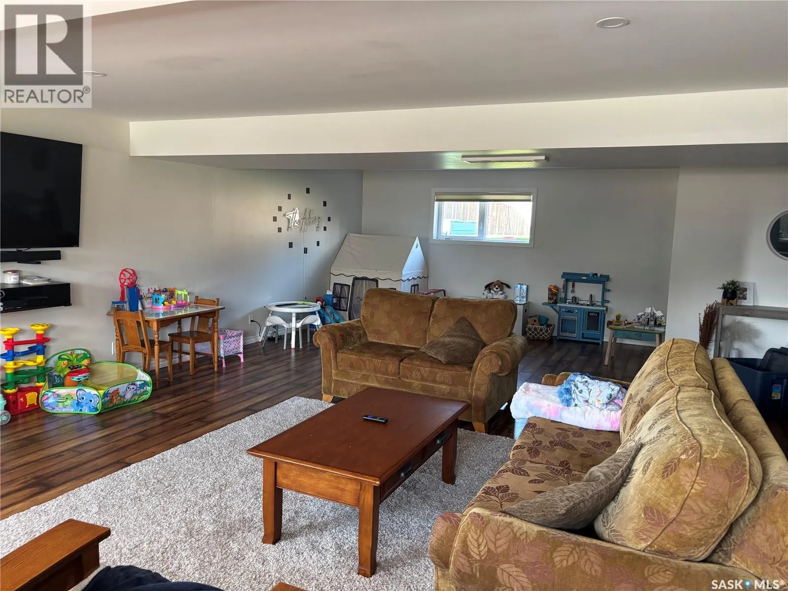 813 Lochwood PLACE