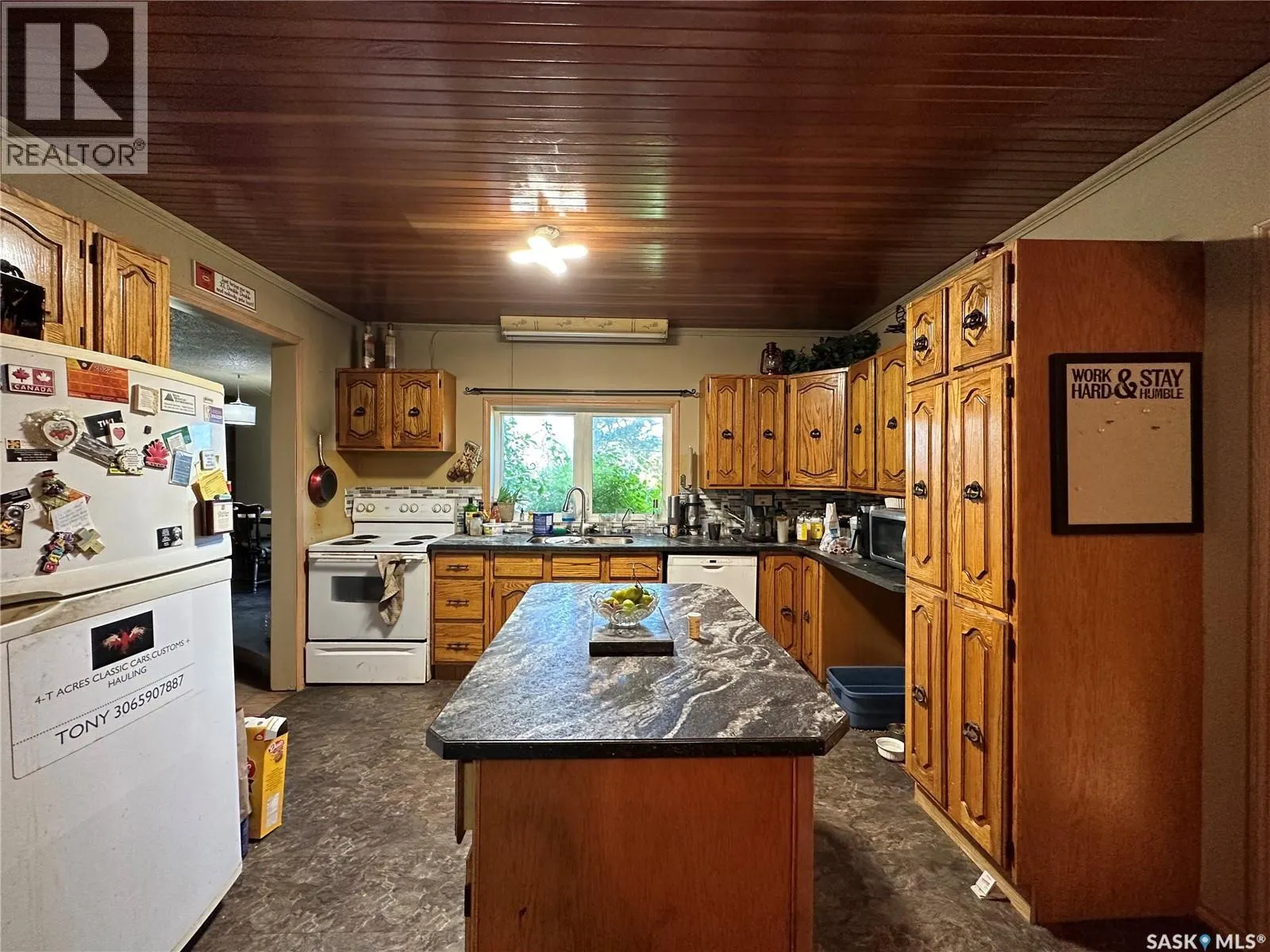 Todoschuk Acreage