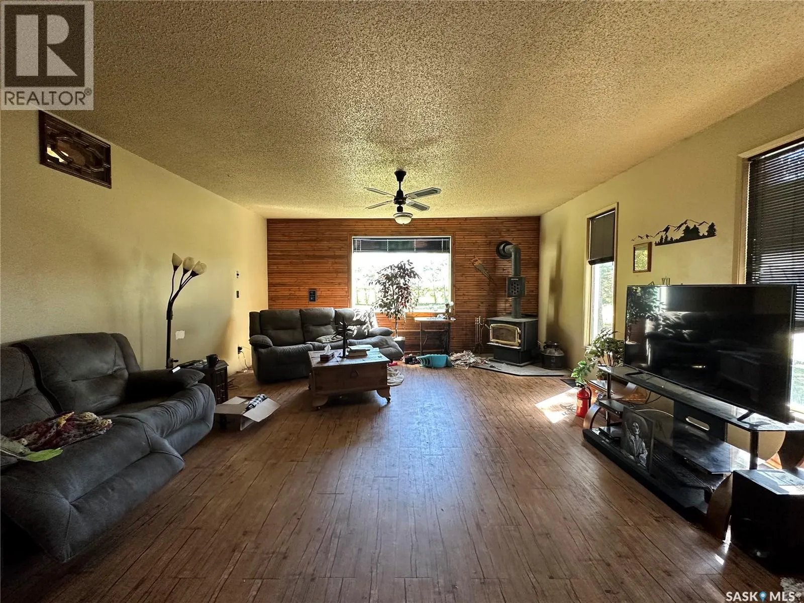 Todoschuk Acreage