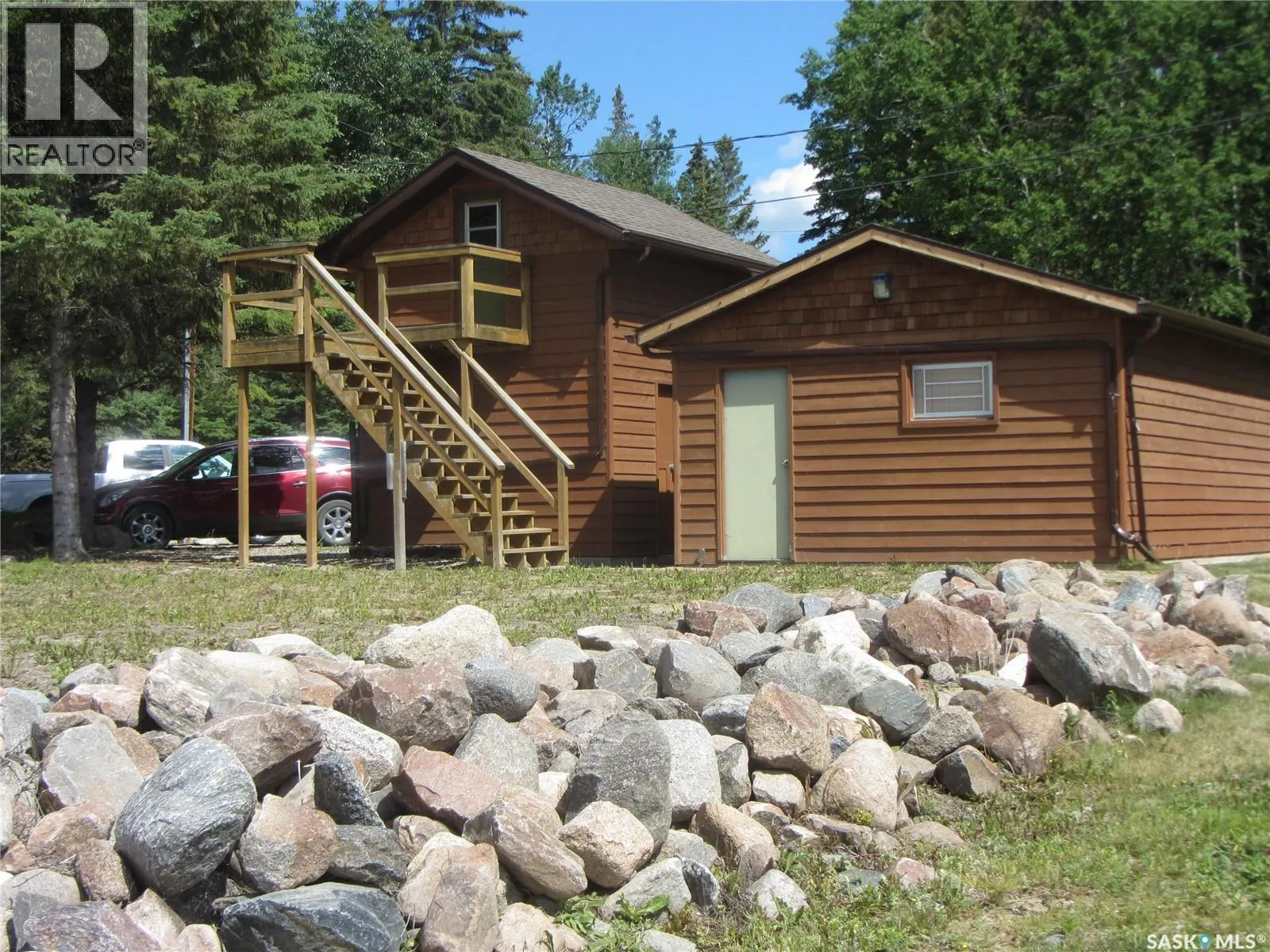 7 Spruce CRESCENT