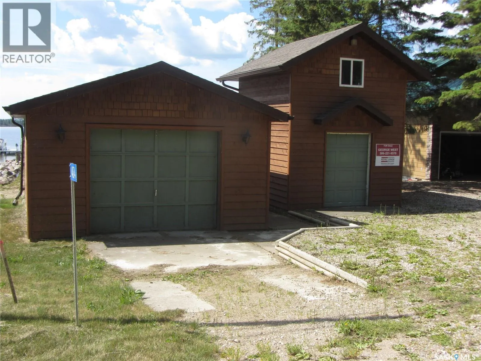 7 Spruce CRESCENT