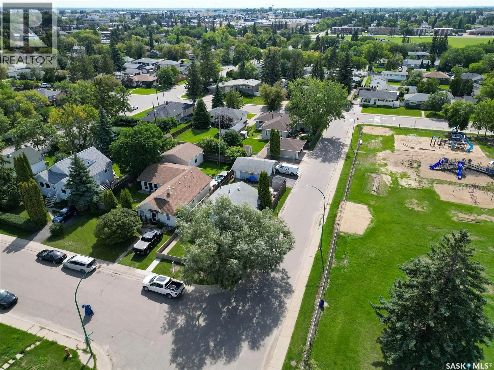 429 23rd STREET W