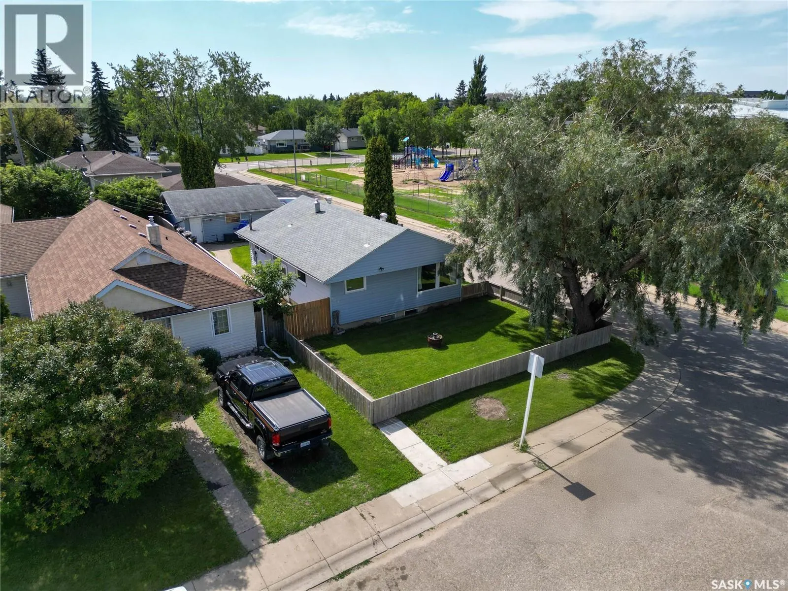 429 23rd STREET W