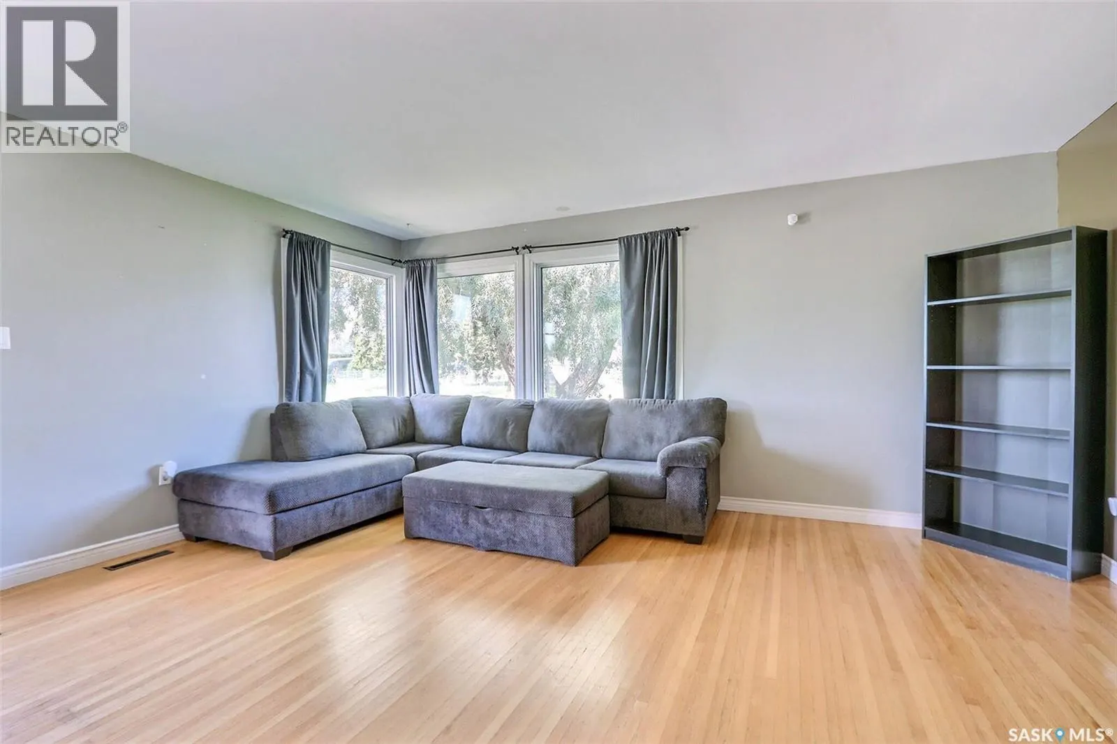 429 23rd STREET W