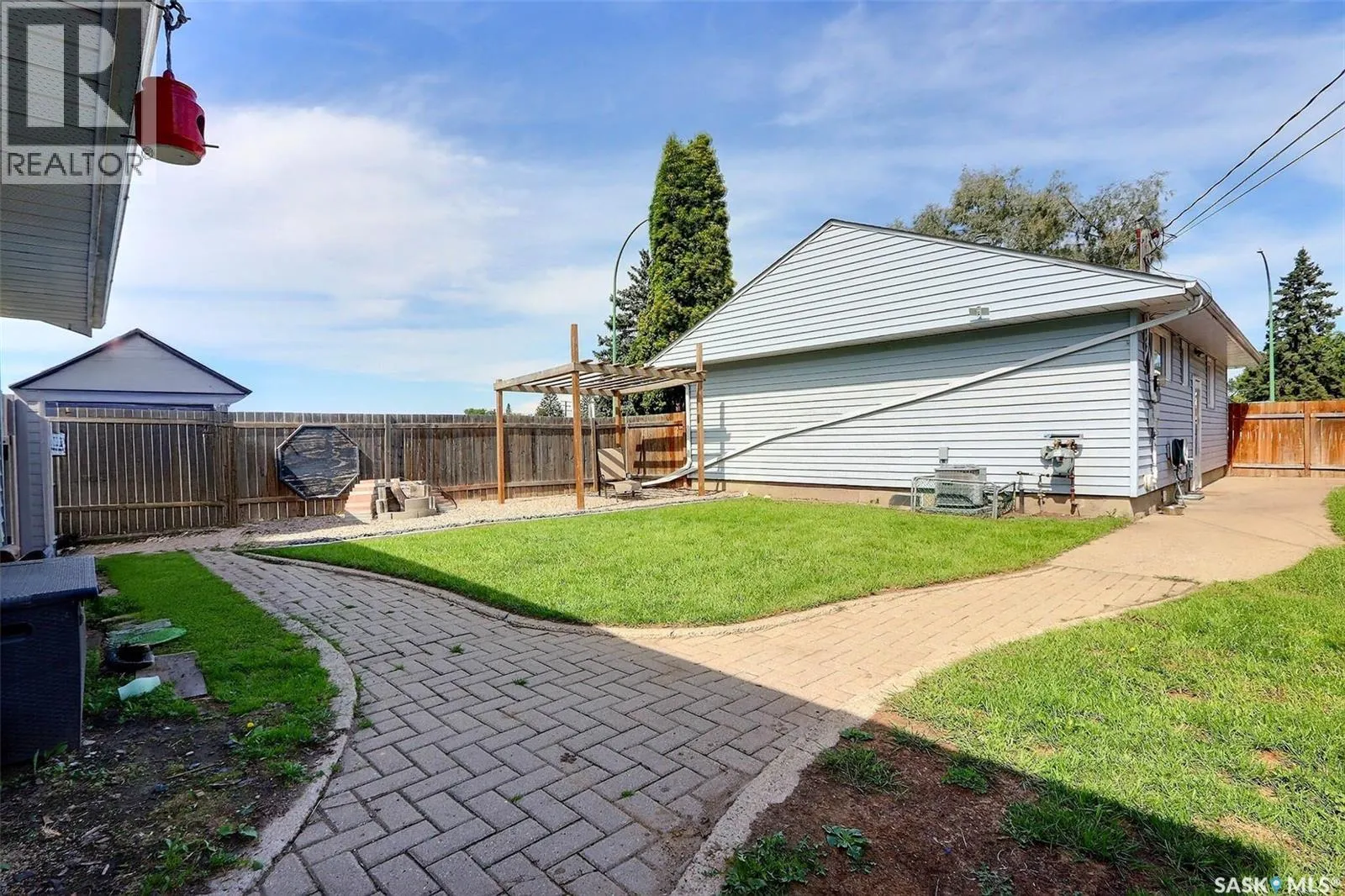 429 23rd STREET W