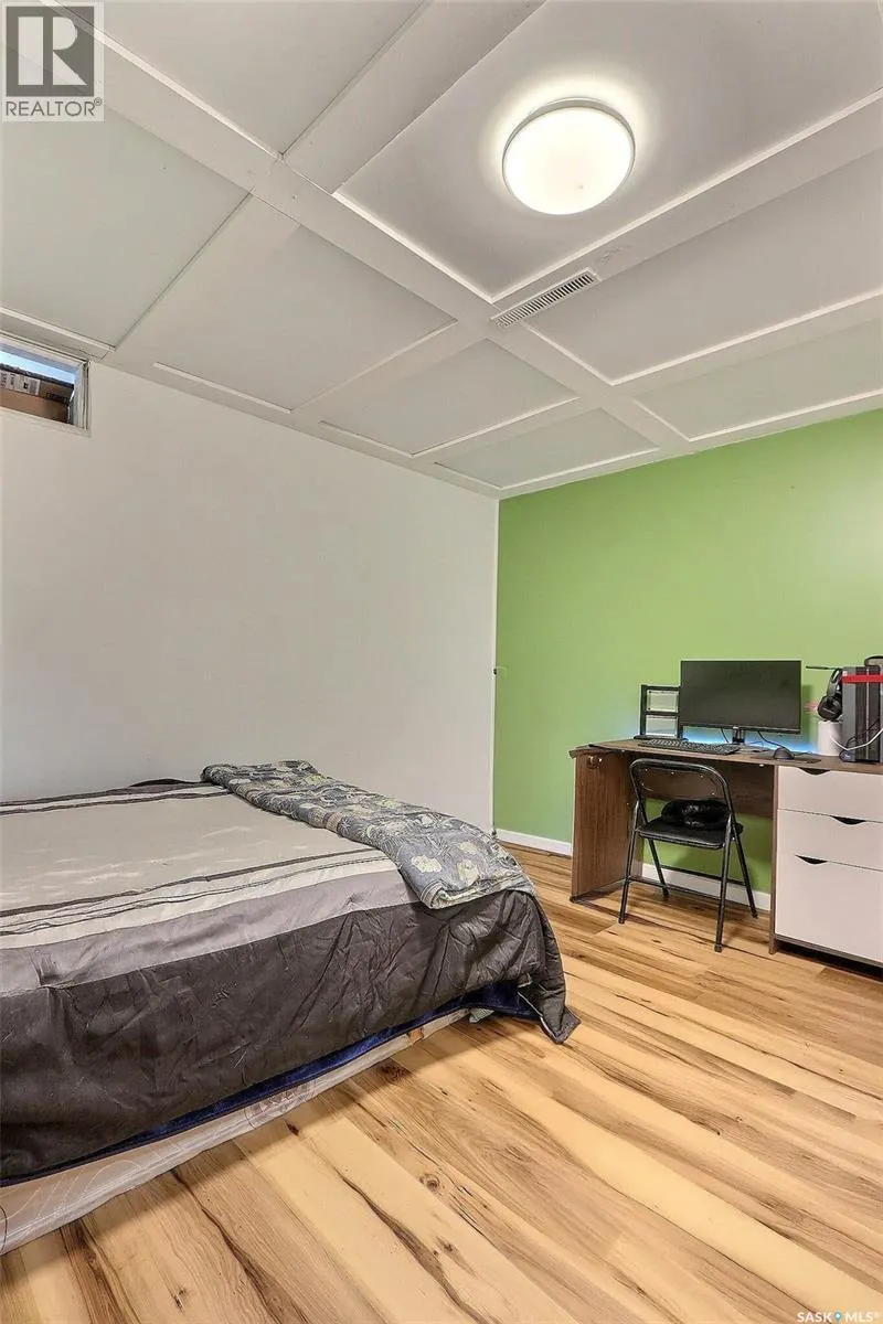 429 23rd STREET W