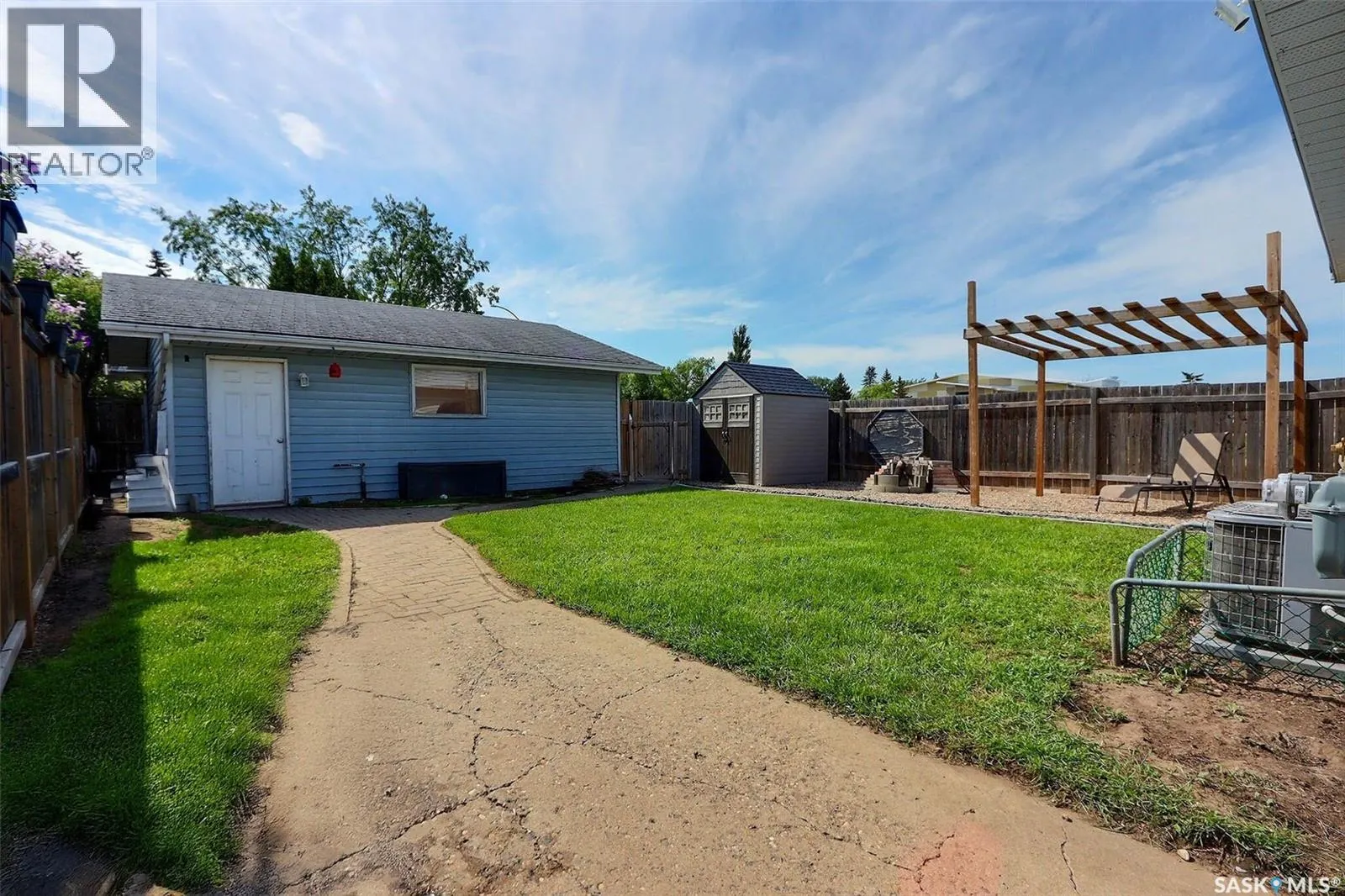 429 23rd STREET W