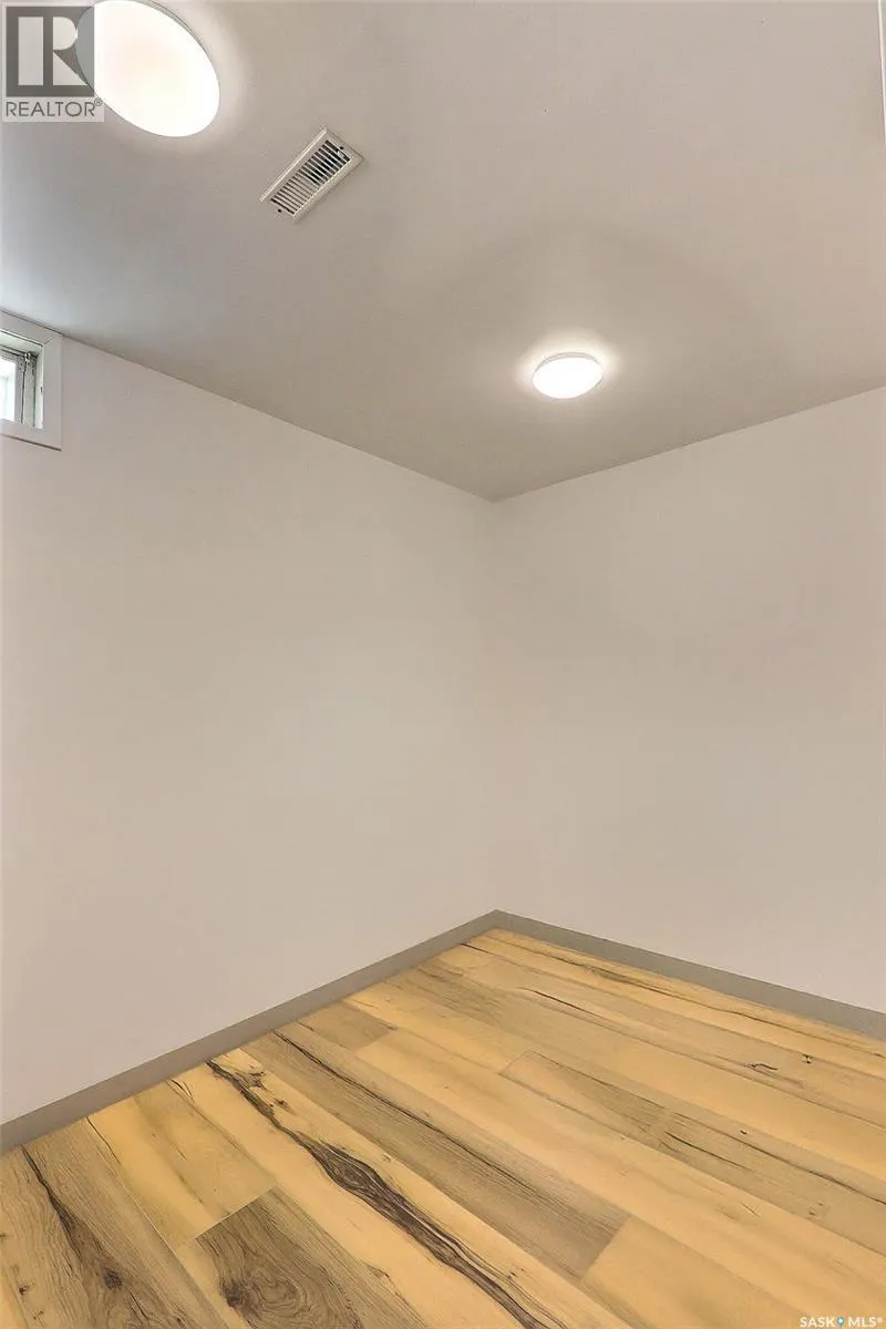 429 23rd STREET W