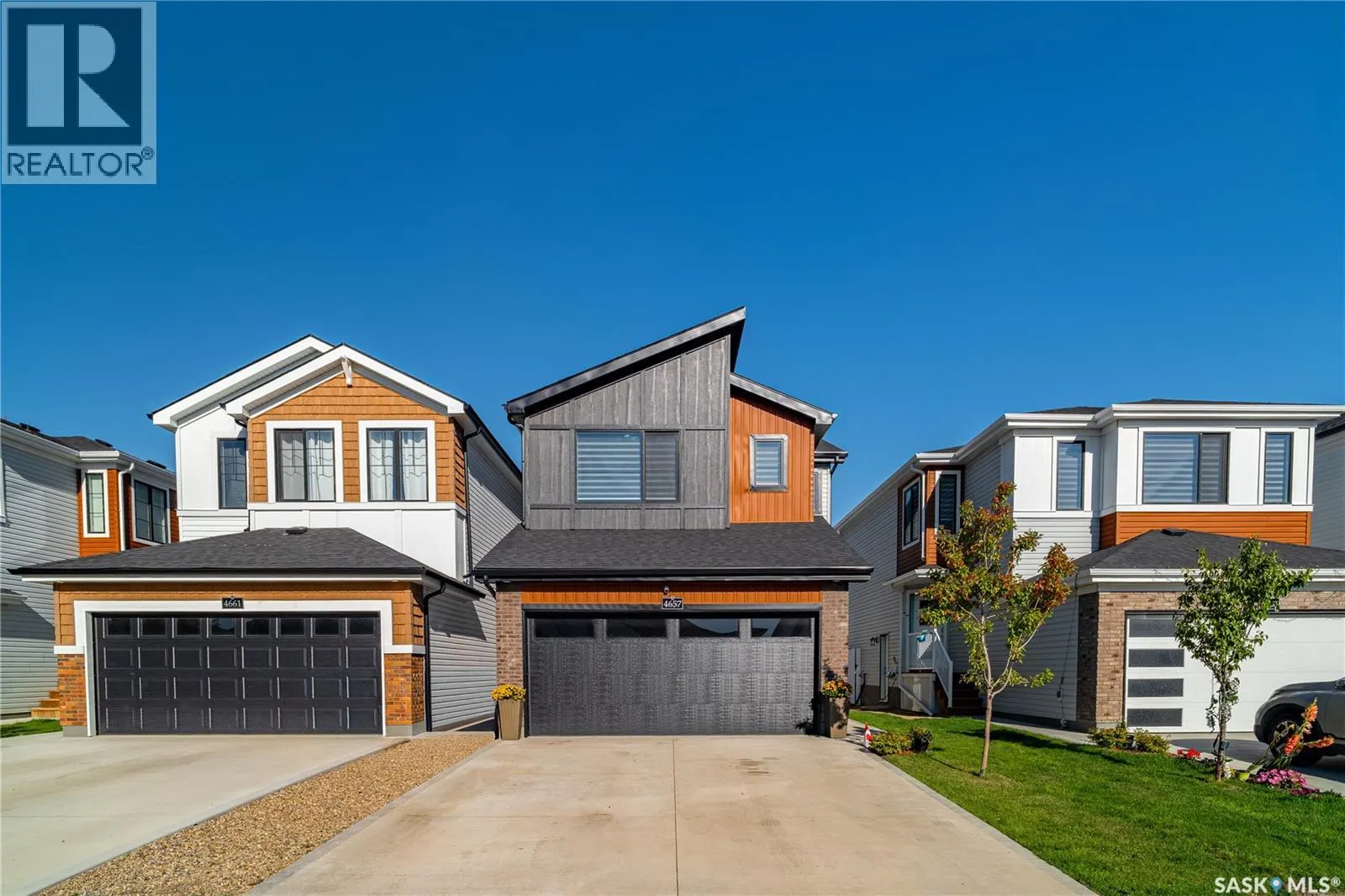 4657 Ferndale CRESCENT
