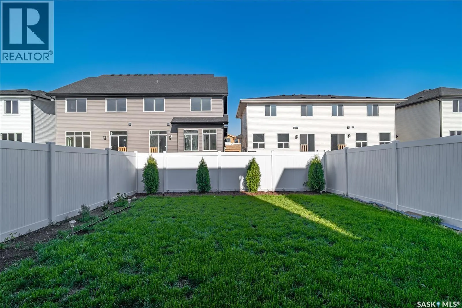 4657 Ferndale CRESCENT