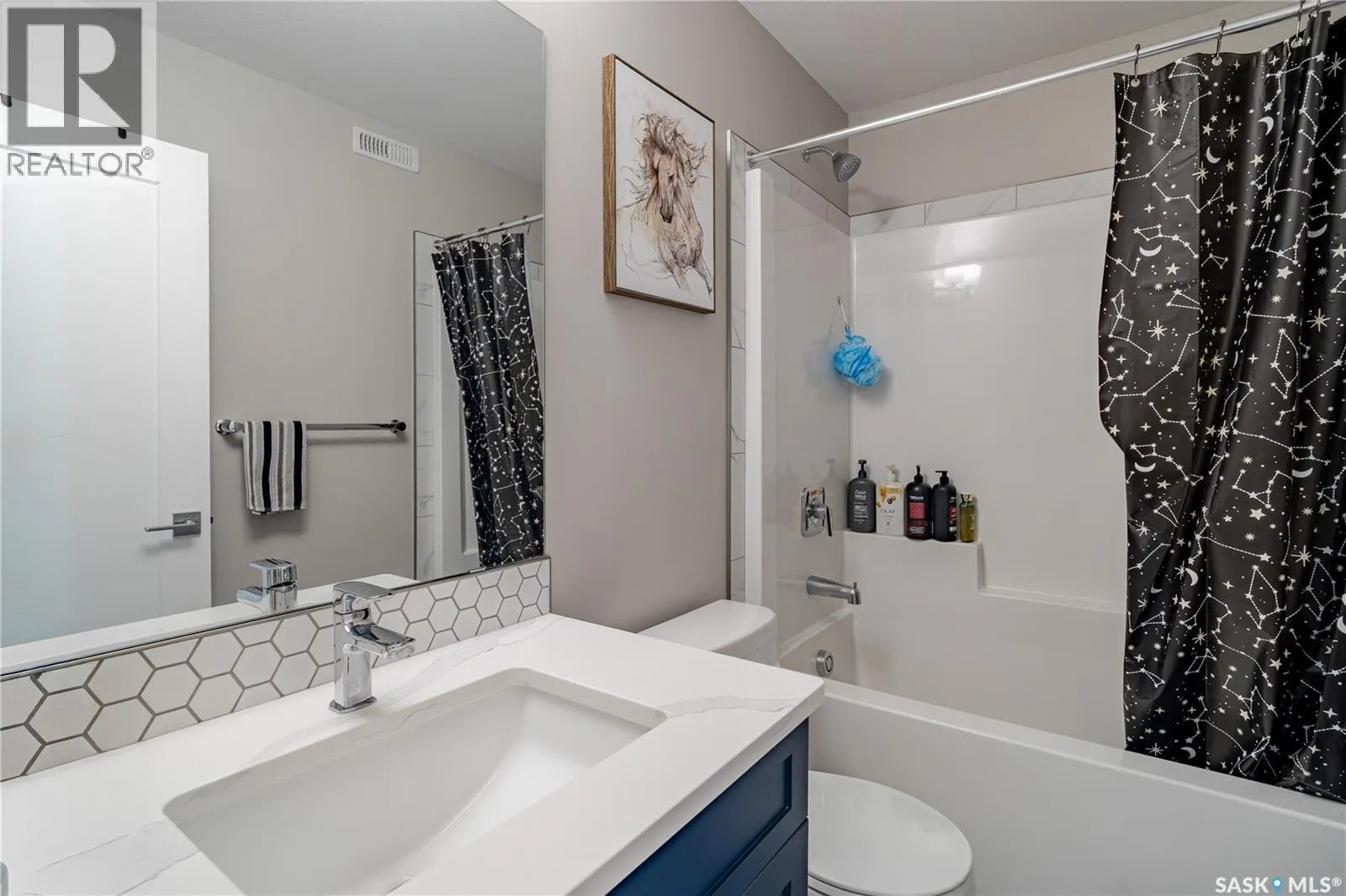 4657 Ferndale CRESCENT