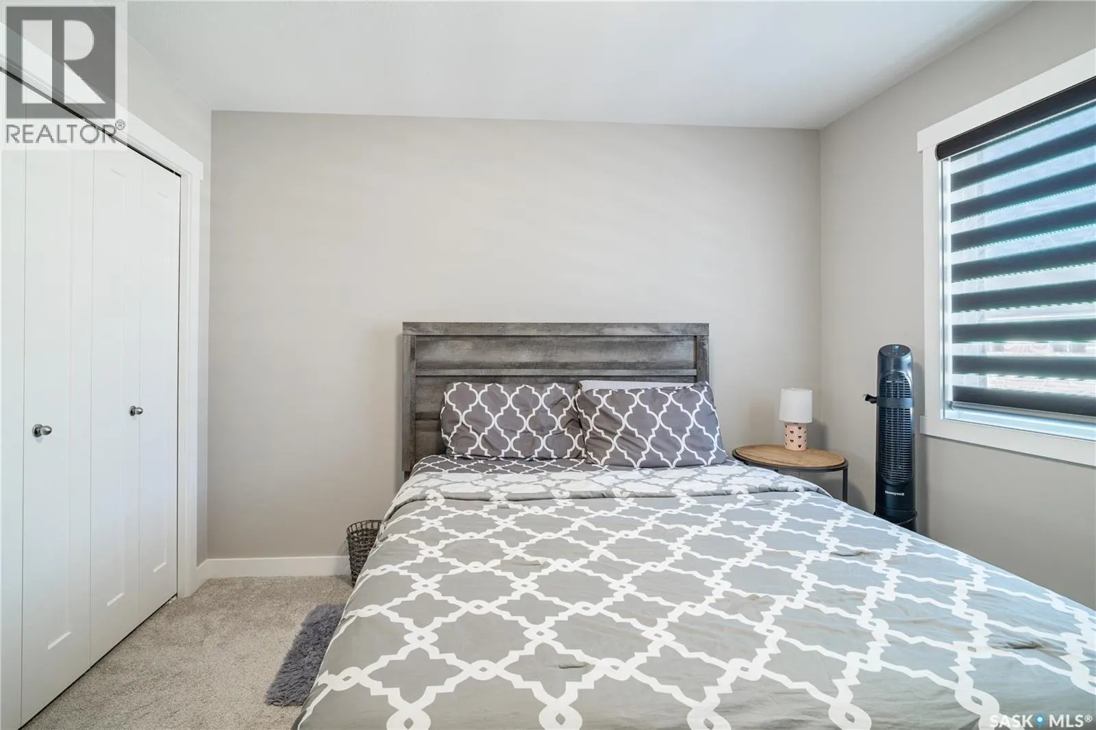 4657 Ferndale CRESCENT