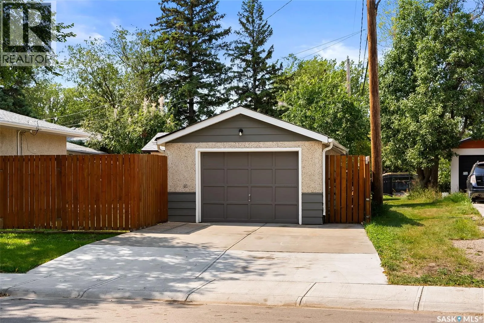 4 Burrows STREET