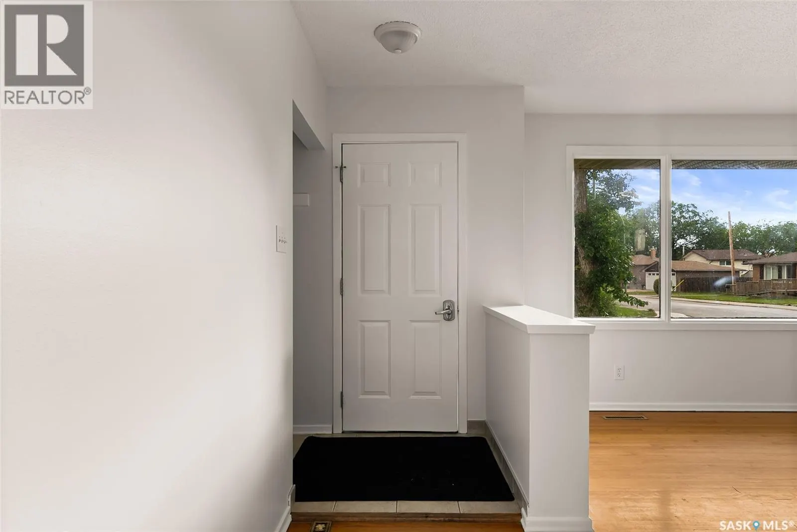 4 Burrows STREET