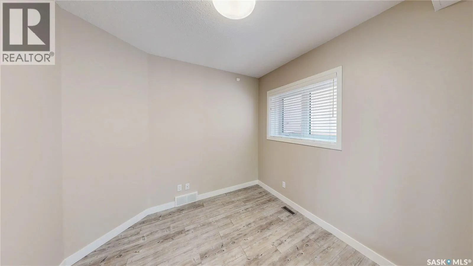 5006 Wascana Vista COURT