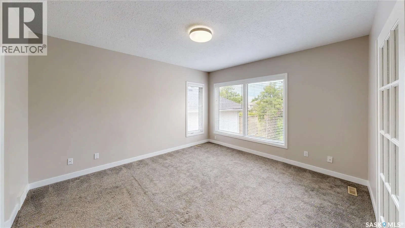 5006 Wascana Vista COURT