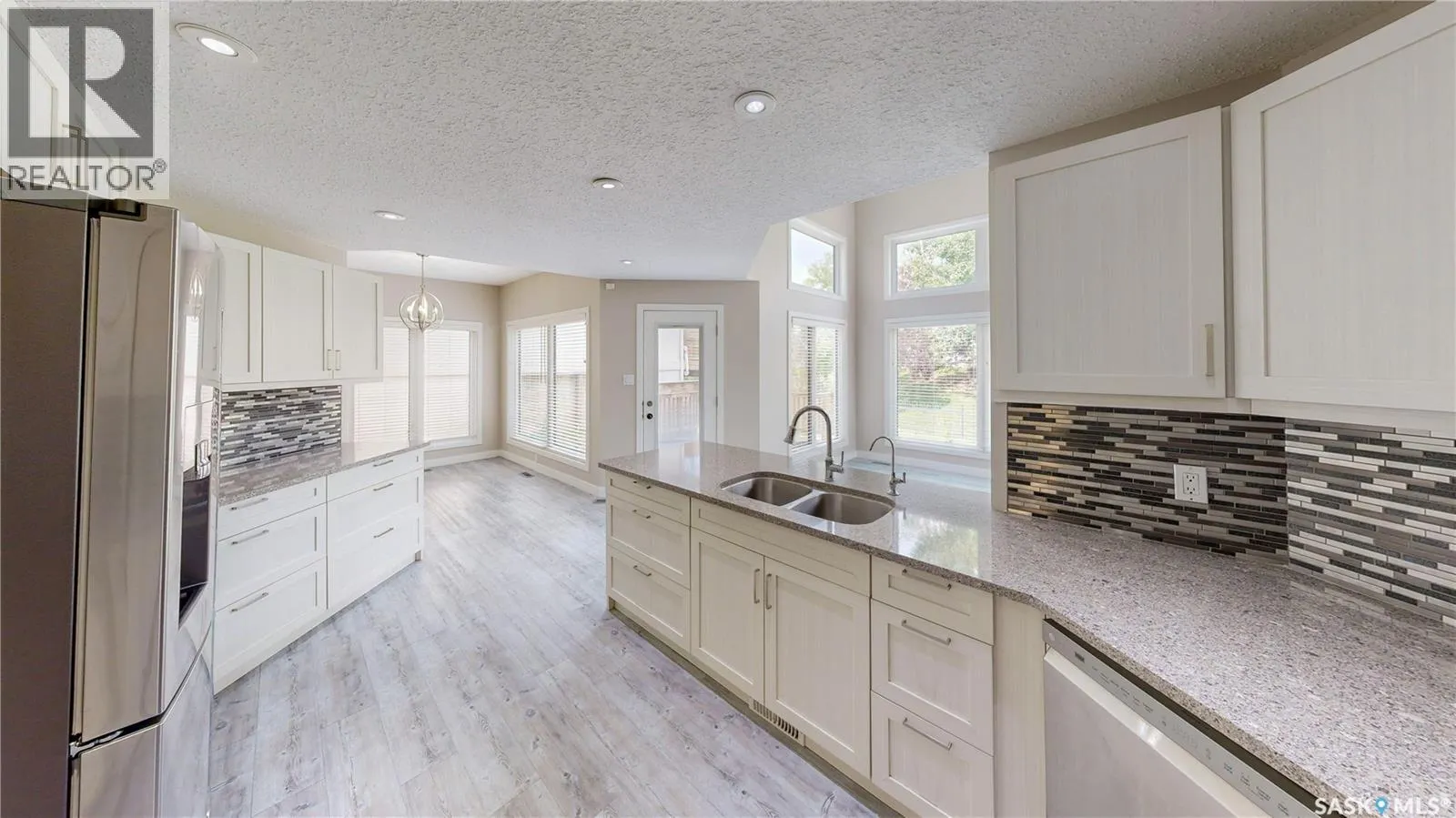 5006 Wascana Vista COURT