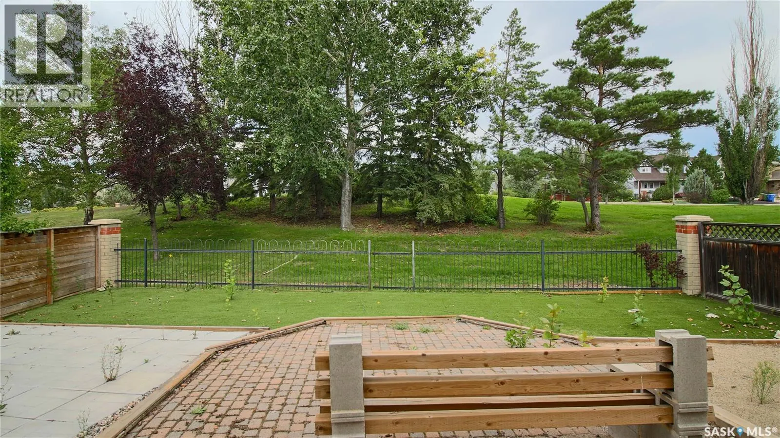 5006 Wascana Vista COURT