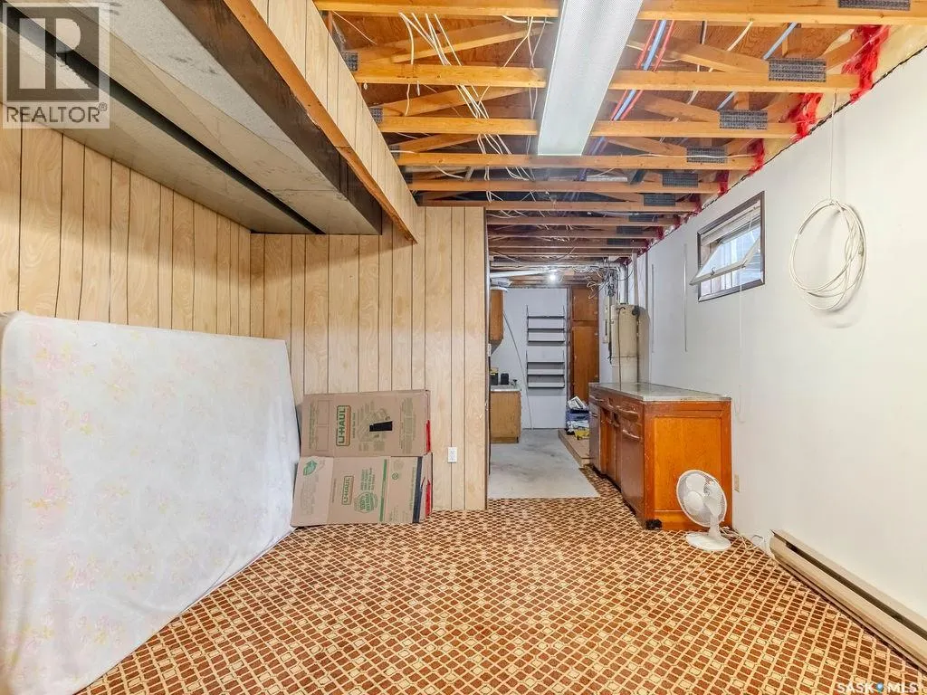 215 7th STREET S