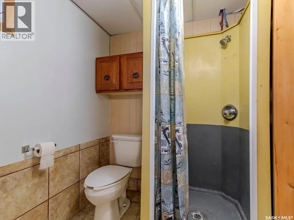 215 7th STREET S
