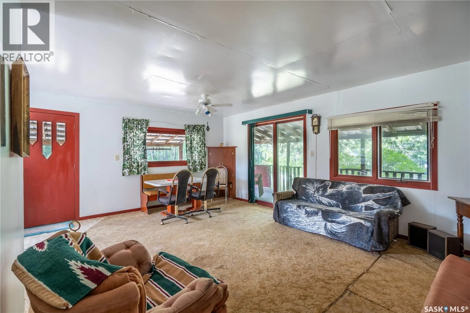 Shores Acreage