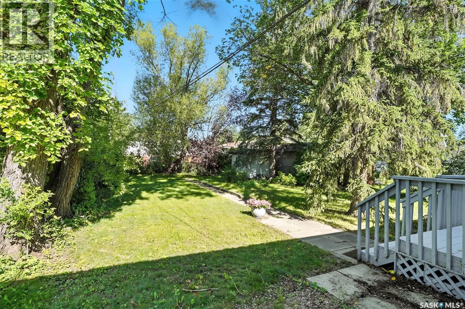 204 Evans STREET
