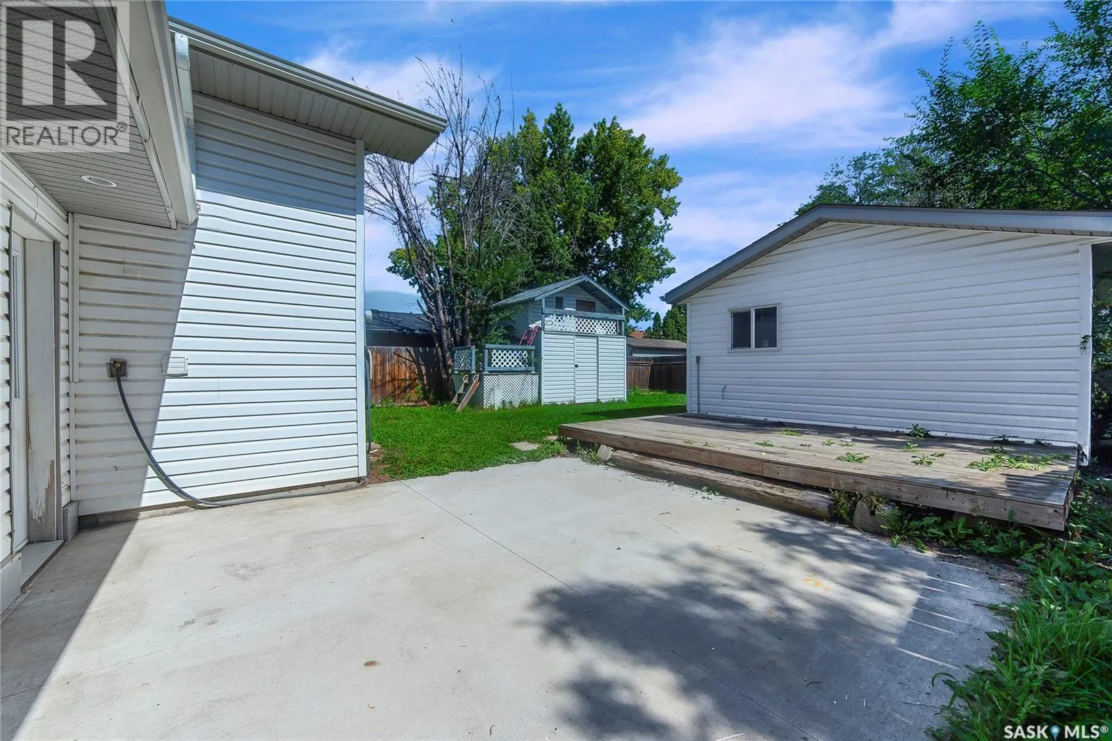 426 Vanier CRESCENT