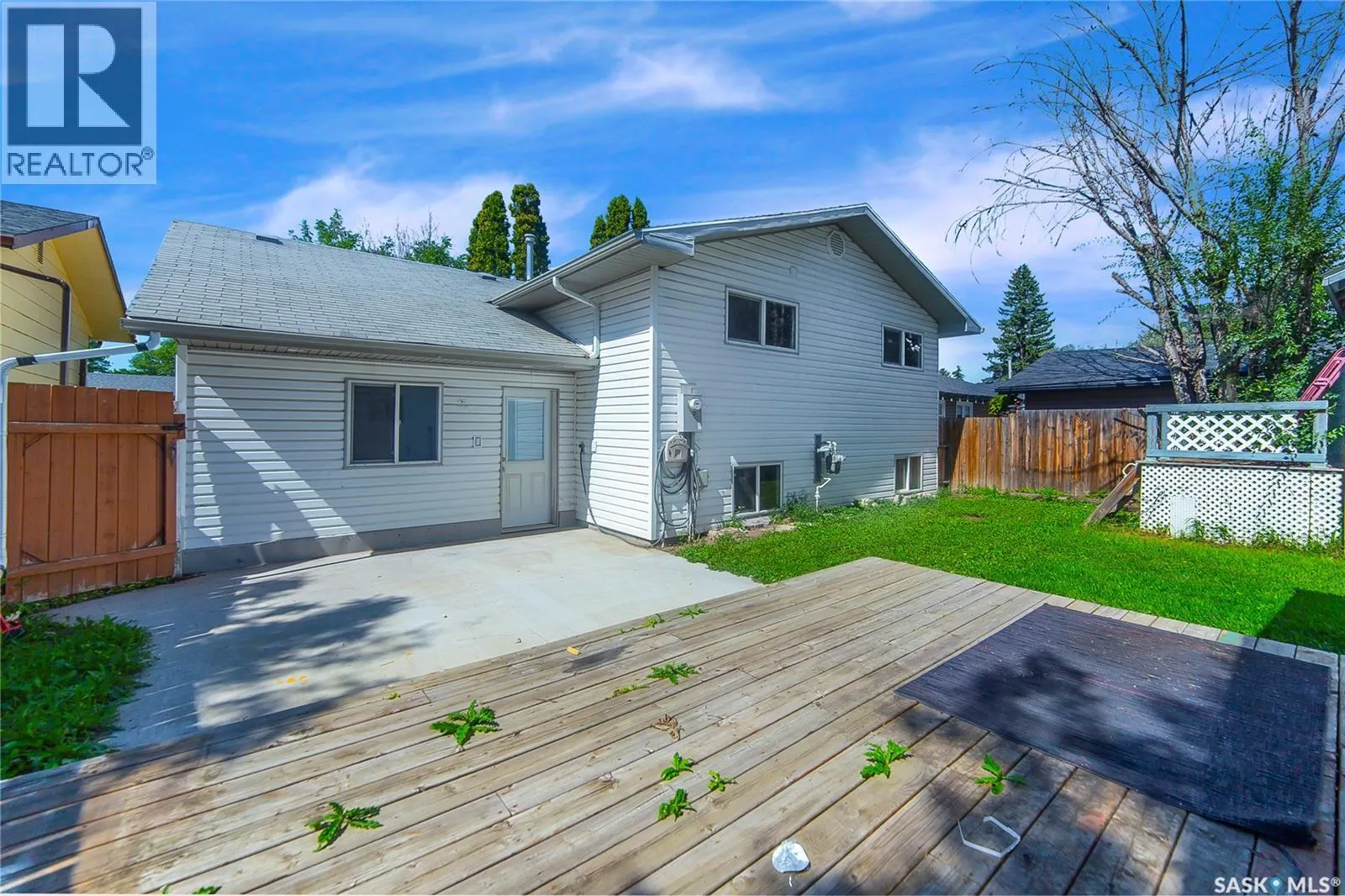 426 Vanier CRESCENT