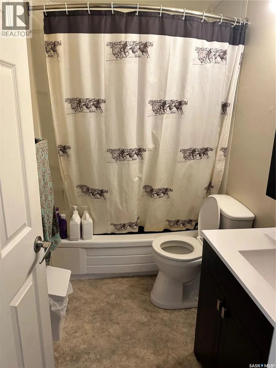 216 1st STREET W