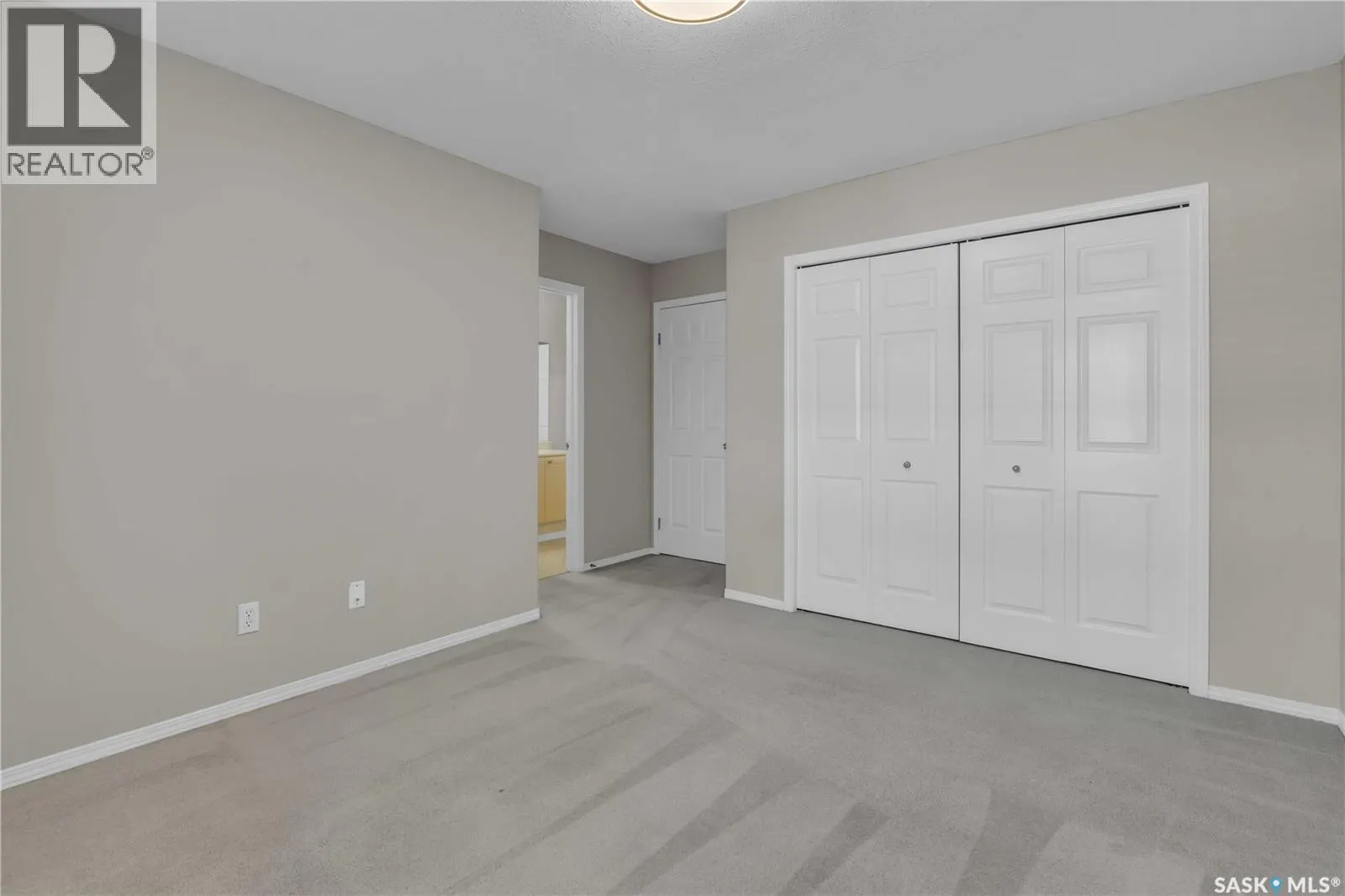 13 110 Keevil CRESCENT
