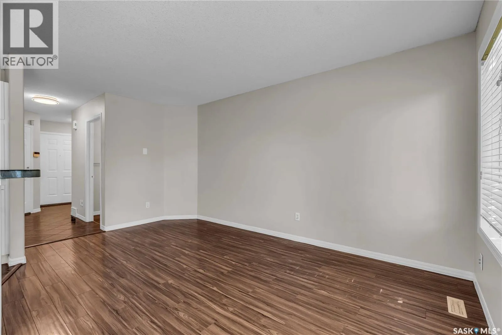 13 110 Keevil CRESCENT