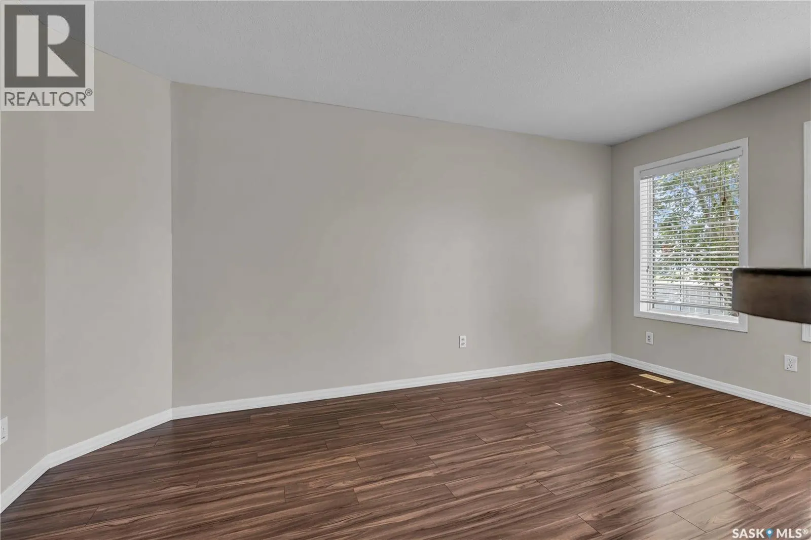 13 110 Keevil CRESCENT