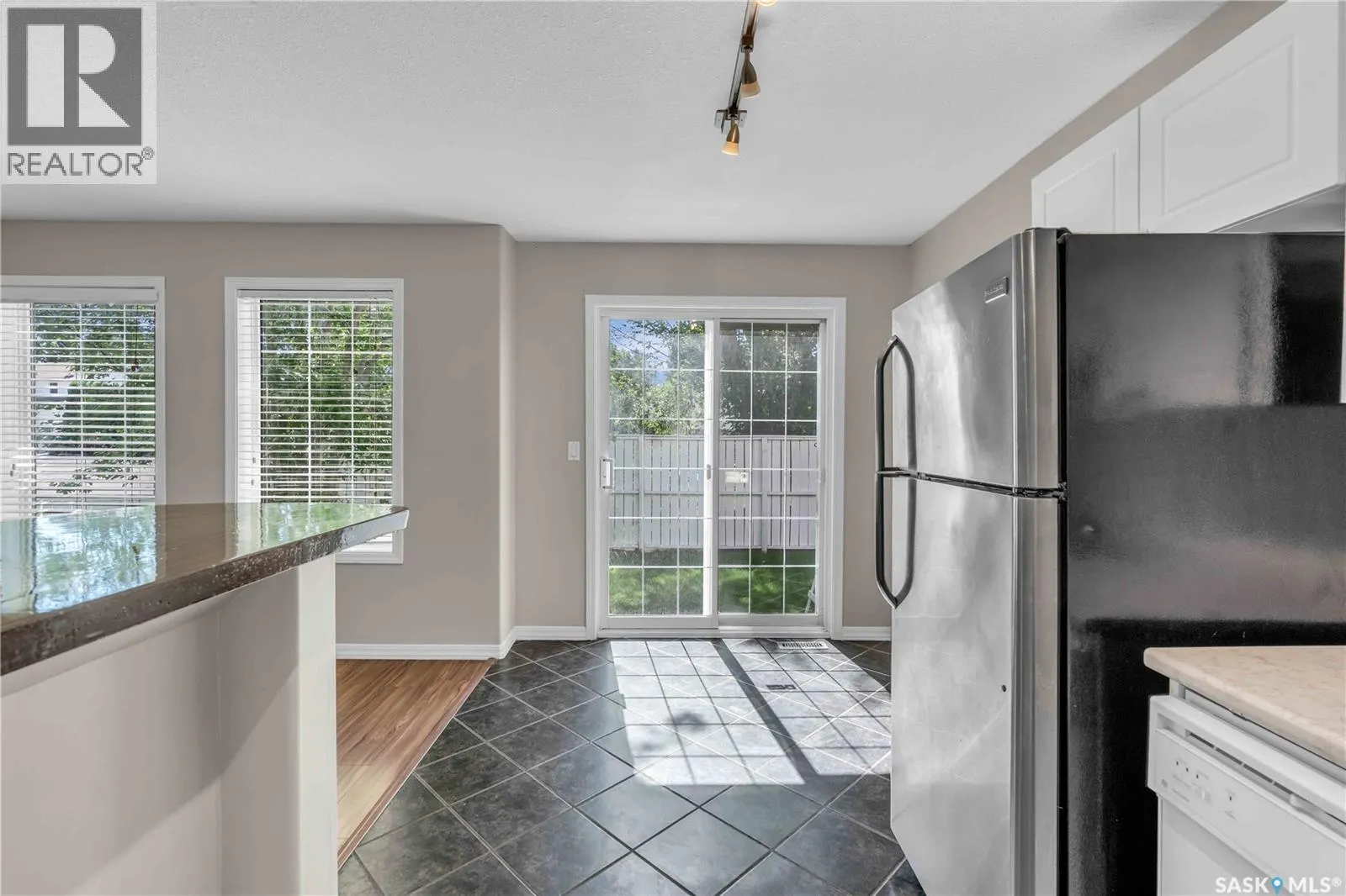 13 110 Keevil CRESCENT