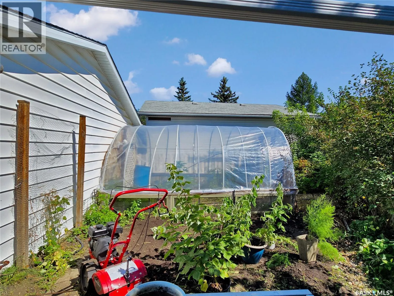 102 Galbraith CRESCENT