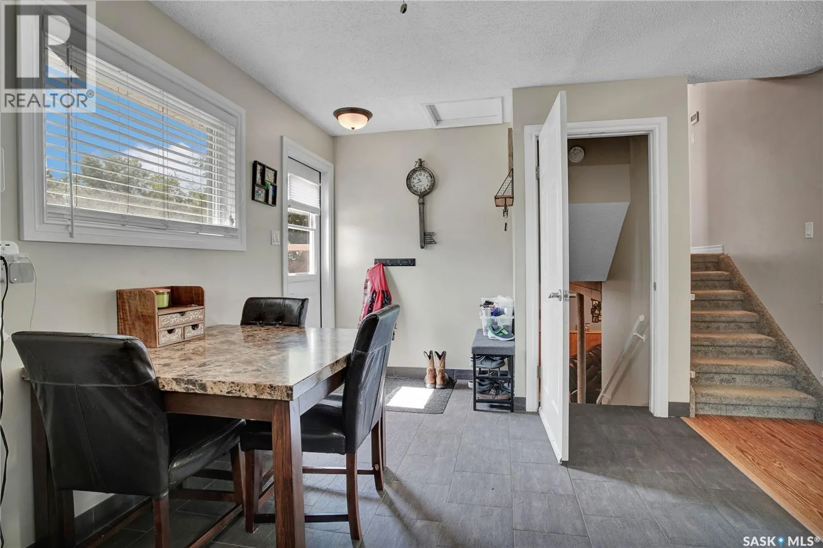 102 Galbraith CRESCENT