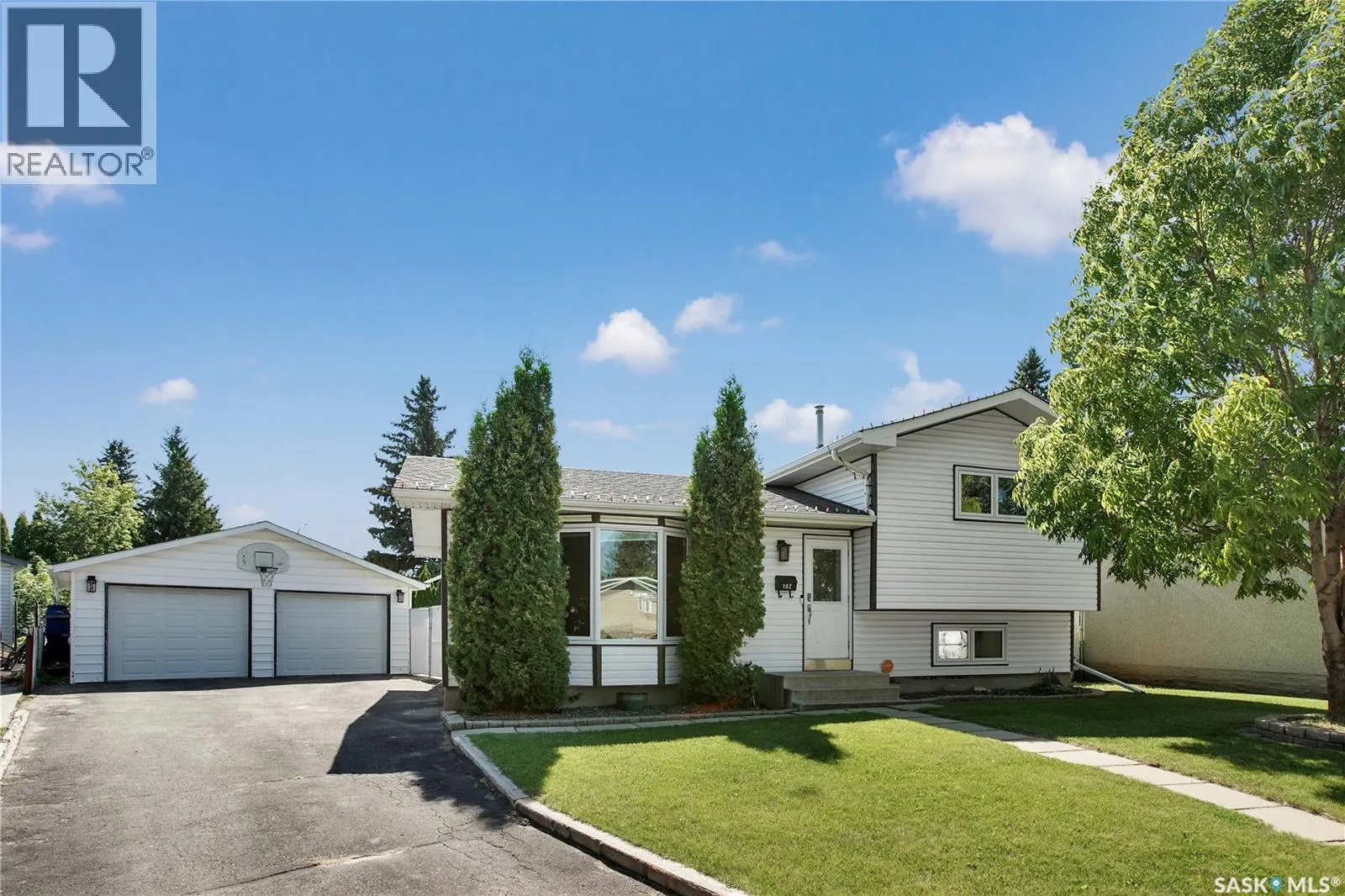 102 Galbraith CRESCENT