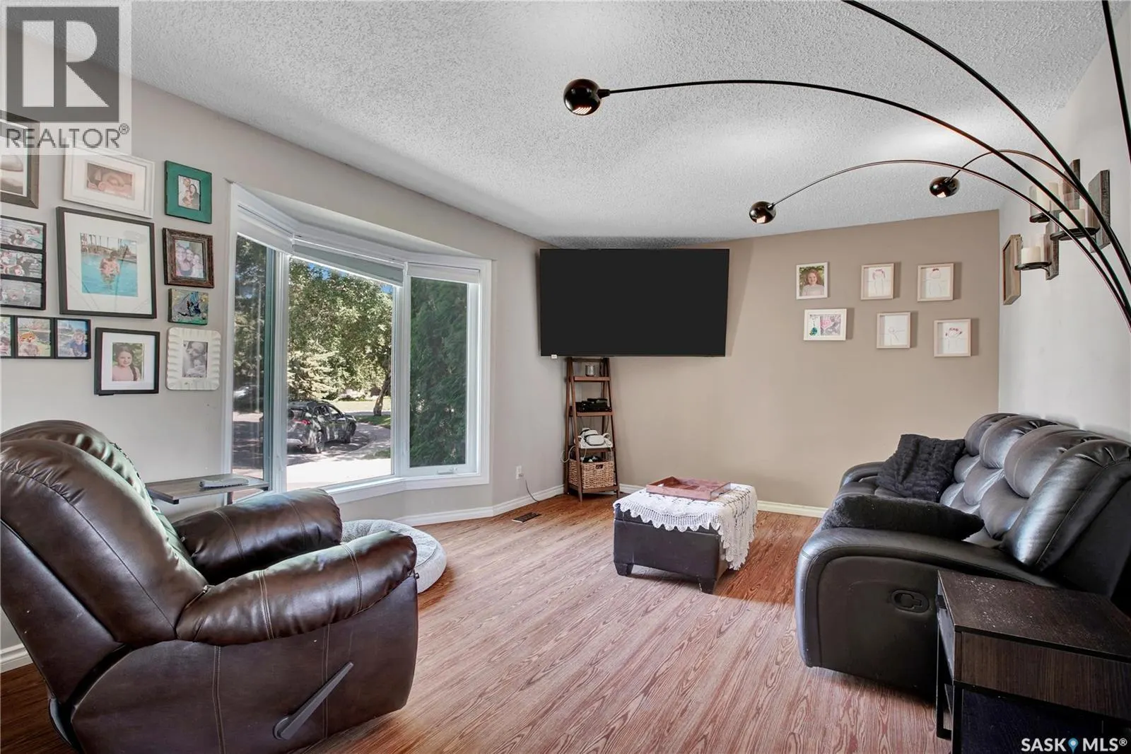 102 Galbraith CRESCENT