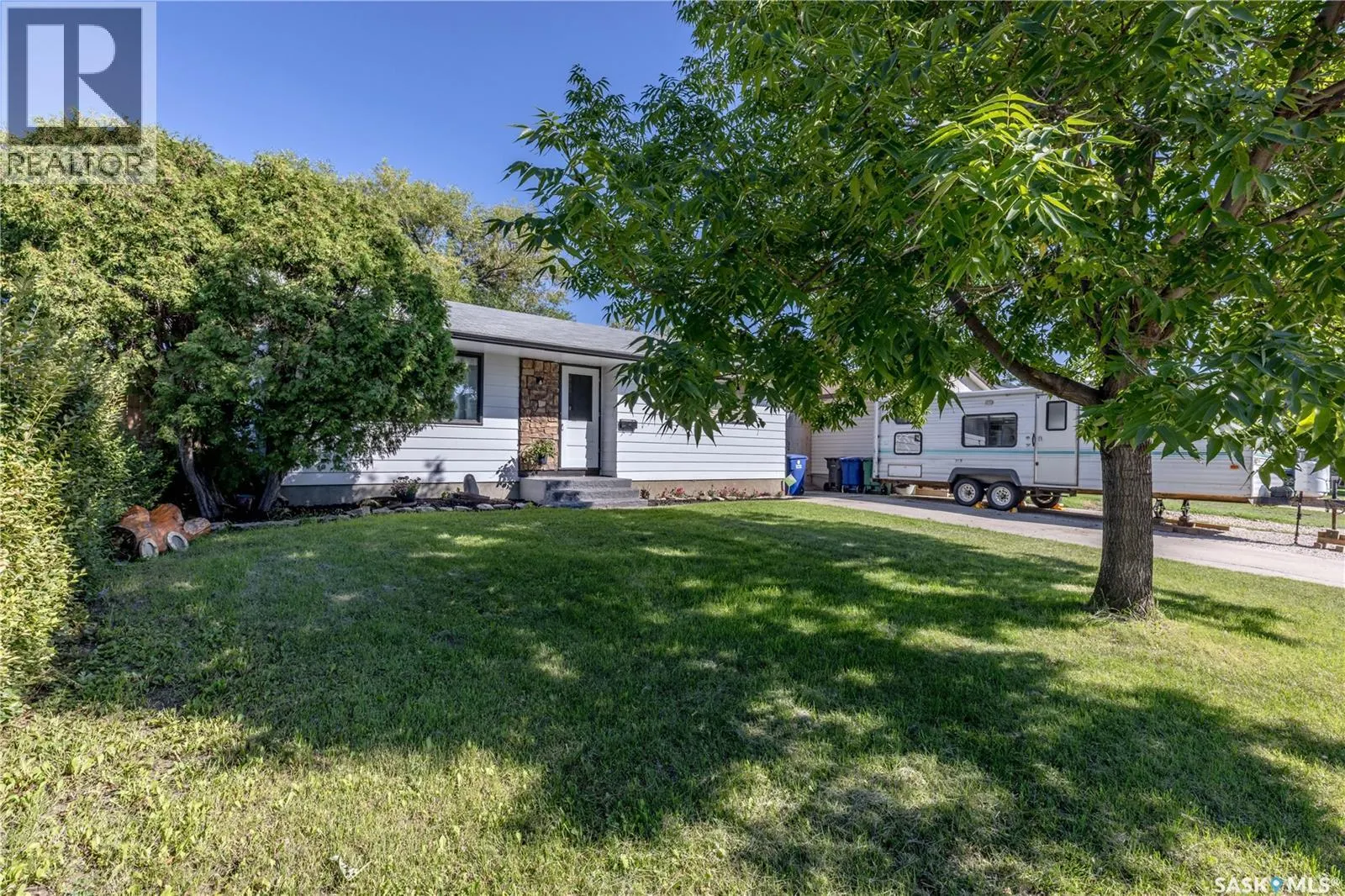 7 Ross CRESCENT