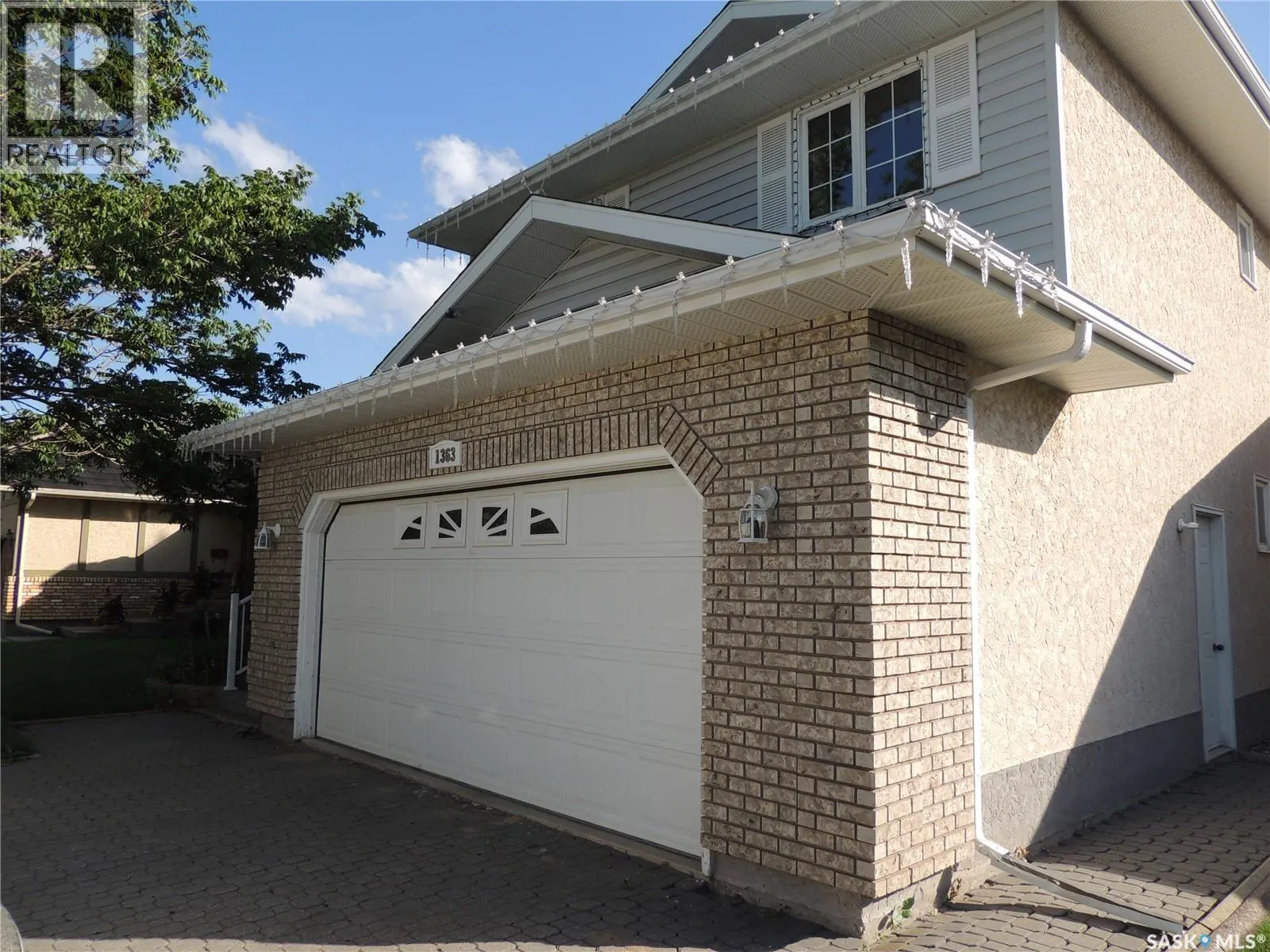 1363 Nicholson ROAD
